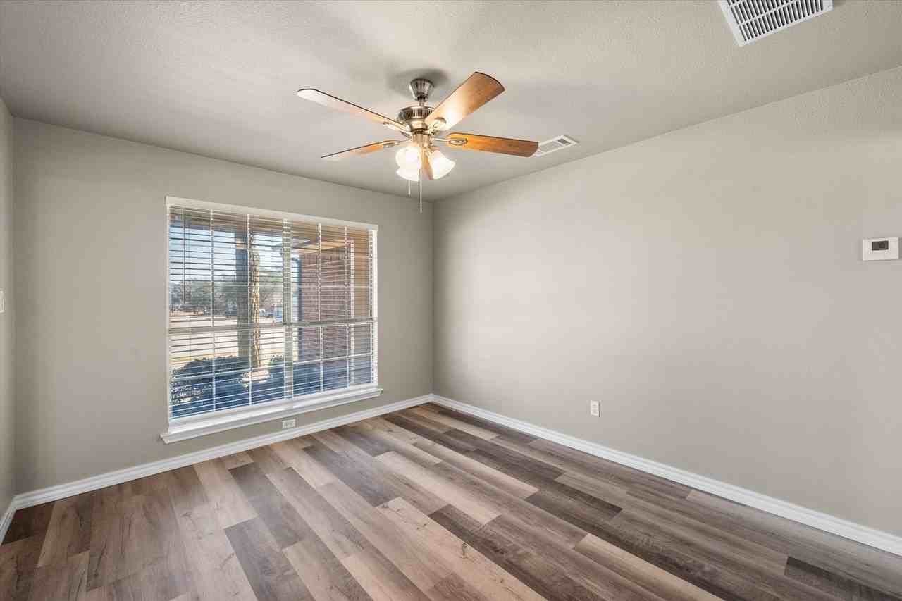 16 Atlantic Ave - Photo 6 of 31