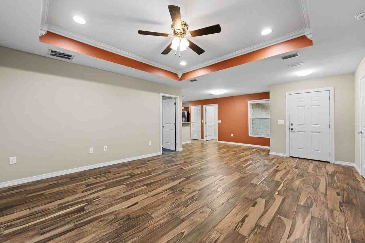 1598 26th St - Photo 7 of 35