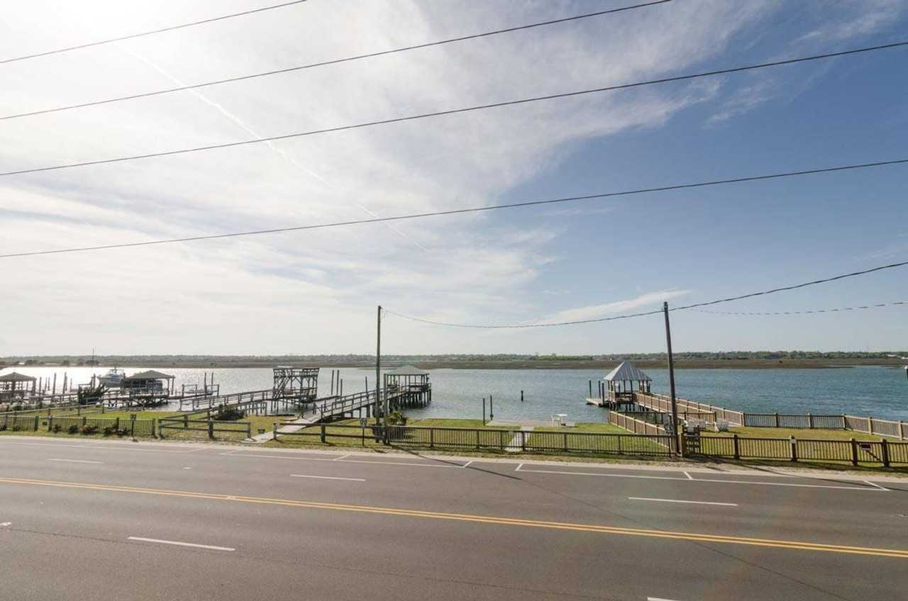 608 Waynick Blvd - Photo 4 of 18