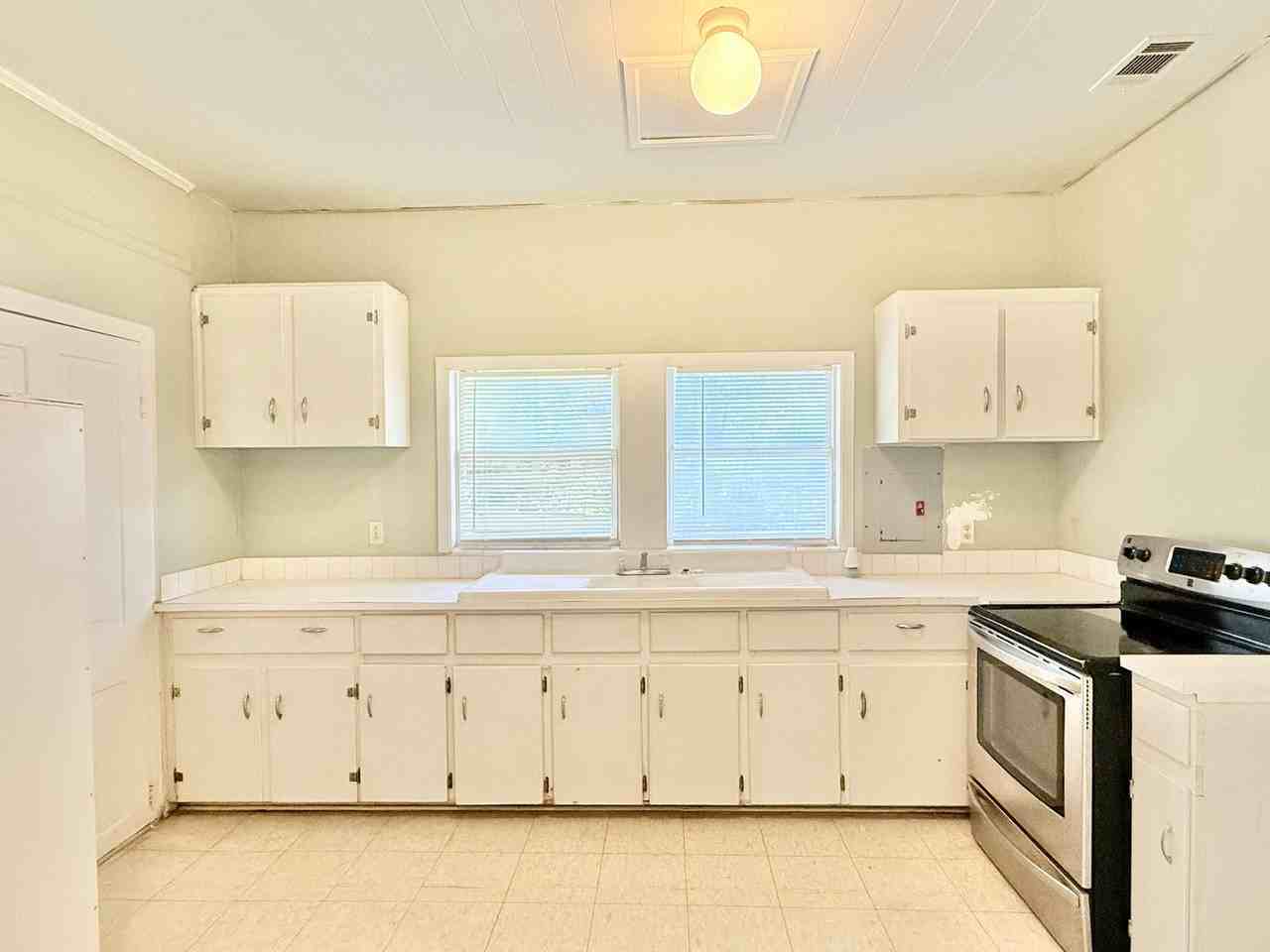 218 Seamarge Ln #GLE - Photo 4 of 12