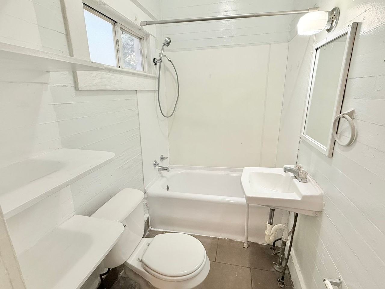 218 Seamarge Ln #GLE - Photo 7 of 12