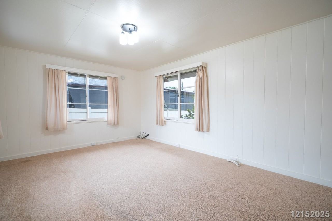 1438 Kaleilani St - Photo 5 of 25