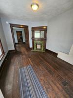 featured image of 731 E 8th St