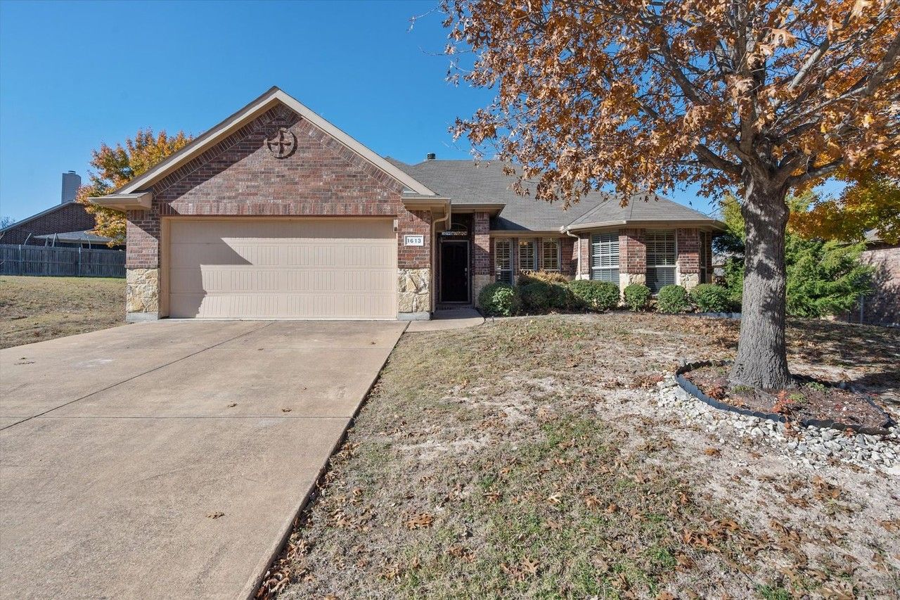 1613 Country Hills Dr - Photo 2 of 35