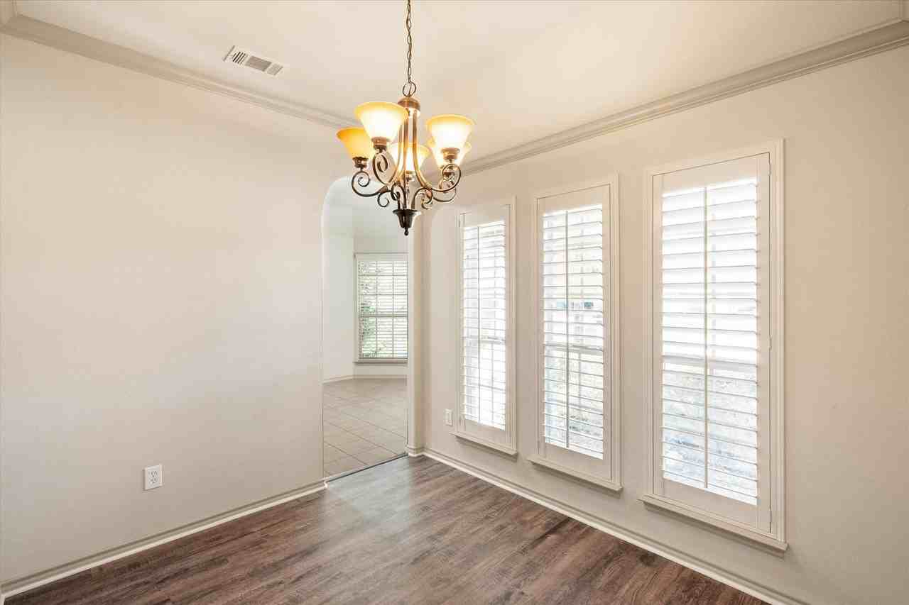 1613 Country Hills Dr - Photo 7 of 35