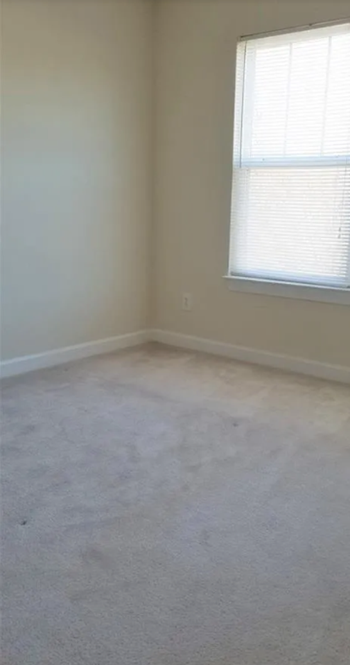 8006 Goldenrain Way - Photo 6 of 10