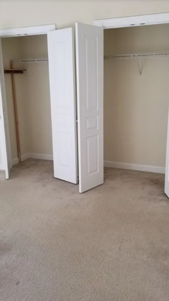 8006 Goldenrain Way - Photo 7 of 10