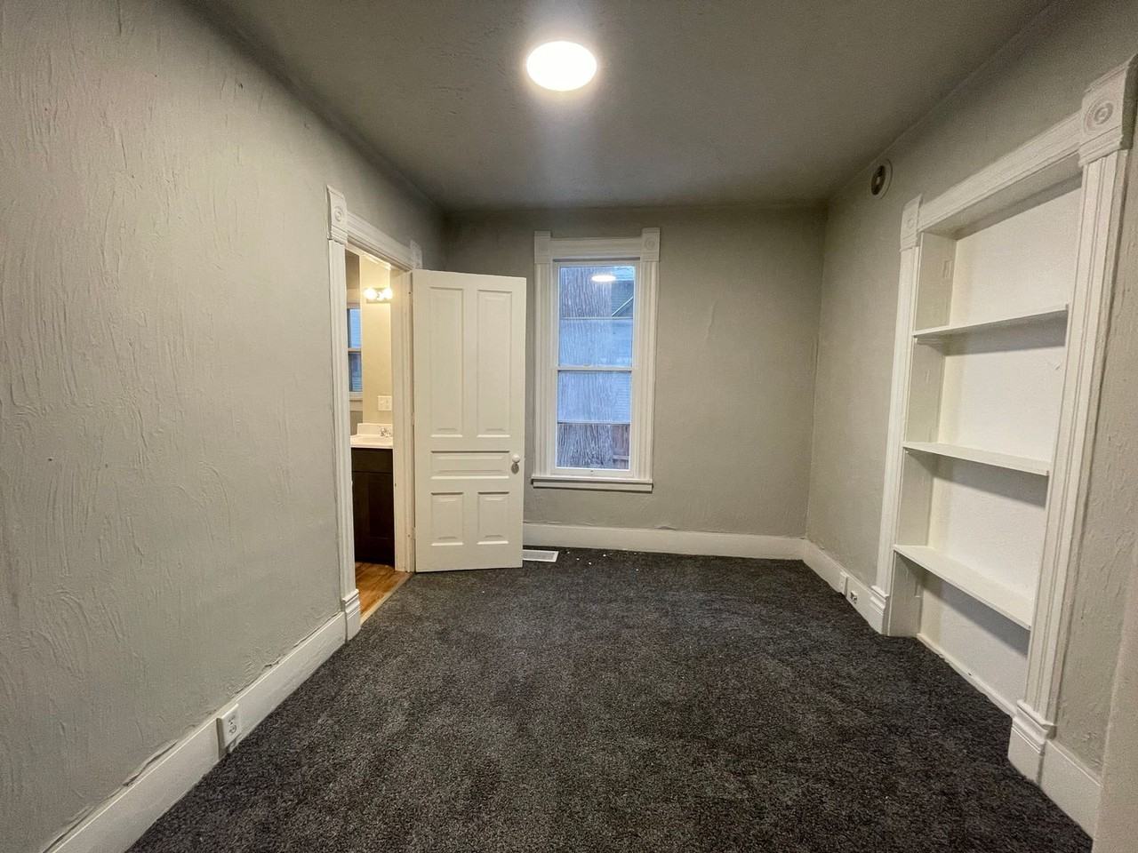 512 Douglas Ave - Photo 7 of 22