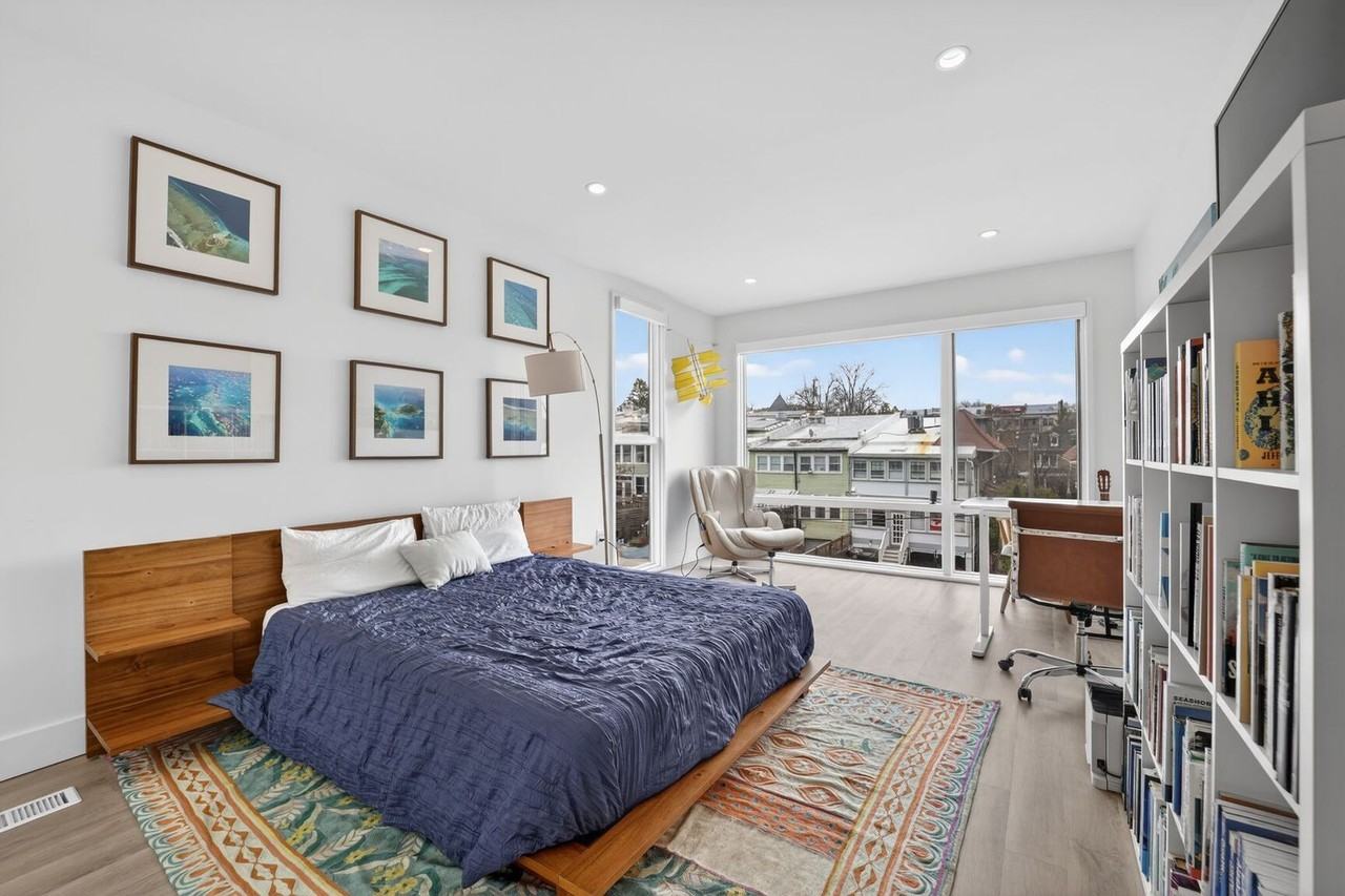 1716 Kenyon St Nw Uppr - Photo 7 of 15