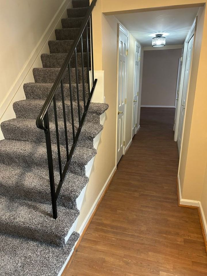 1261 Fairway Ter - Photo 2 of 13