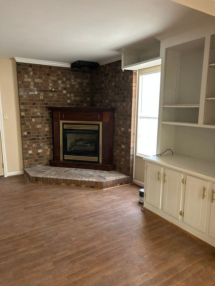 1261 Fairway Ter - Photo 6 of 13