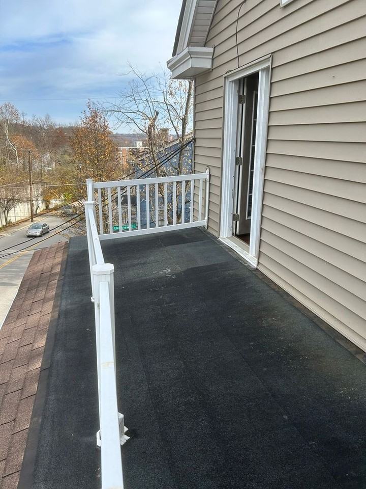 1719 William Howard Taft Rd - Photo 5 of 12