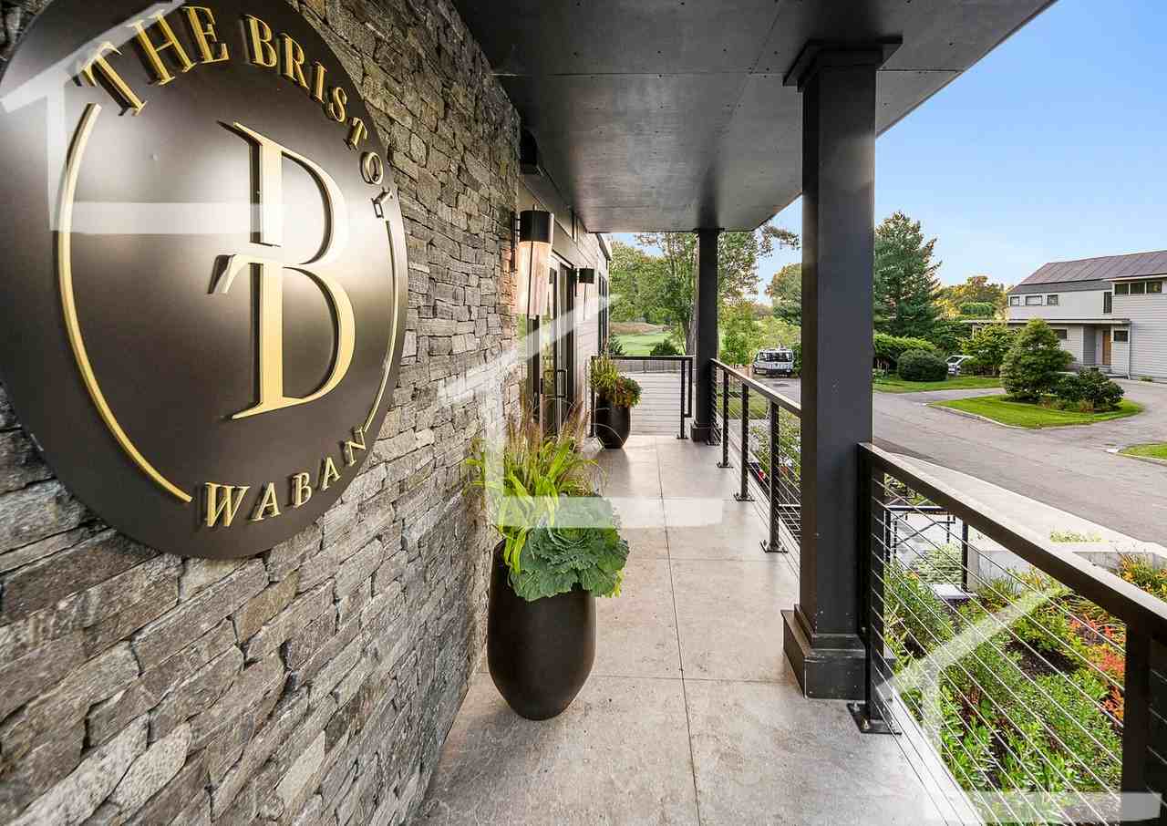 21 Kinmonth Rd - Photo 4 of 40