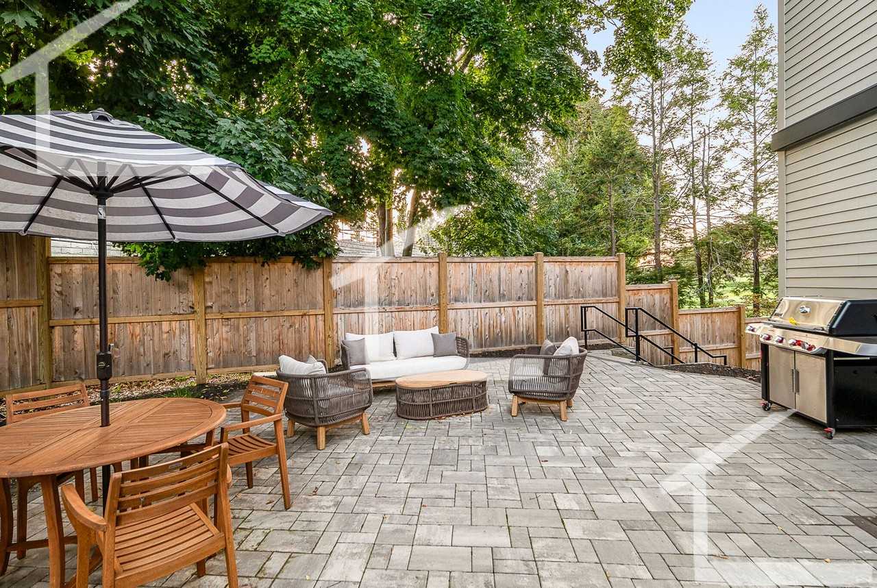 21 Kinmonth Rd - Photo 6 of 40