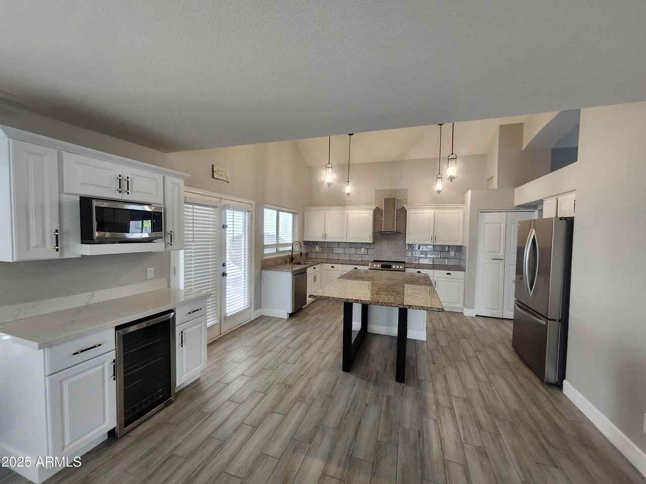 15846 S 17th Ln - Photo 7 of 38