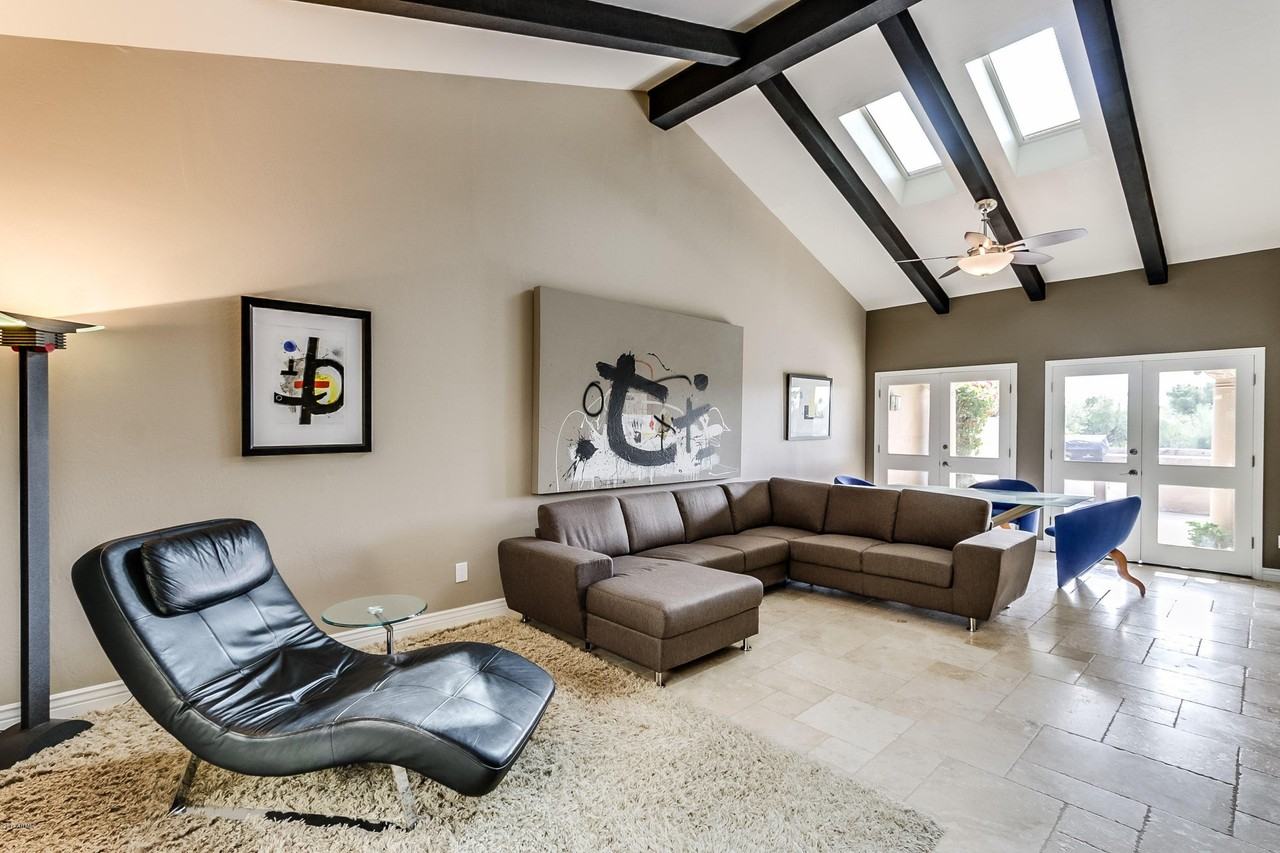 8711 E Paraiso Dr - Photo 5 of 35