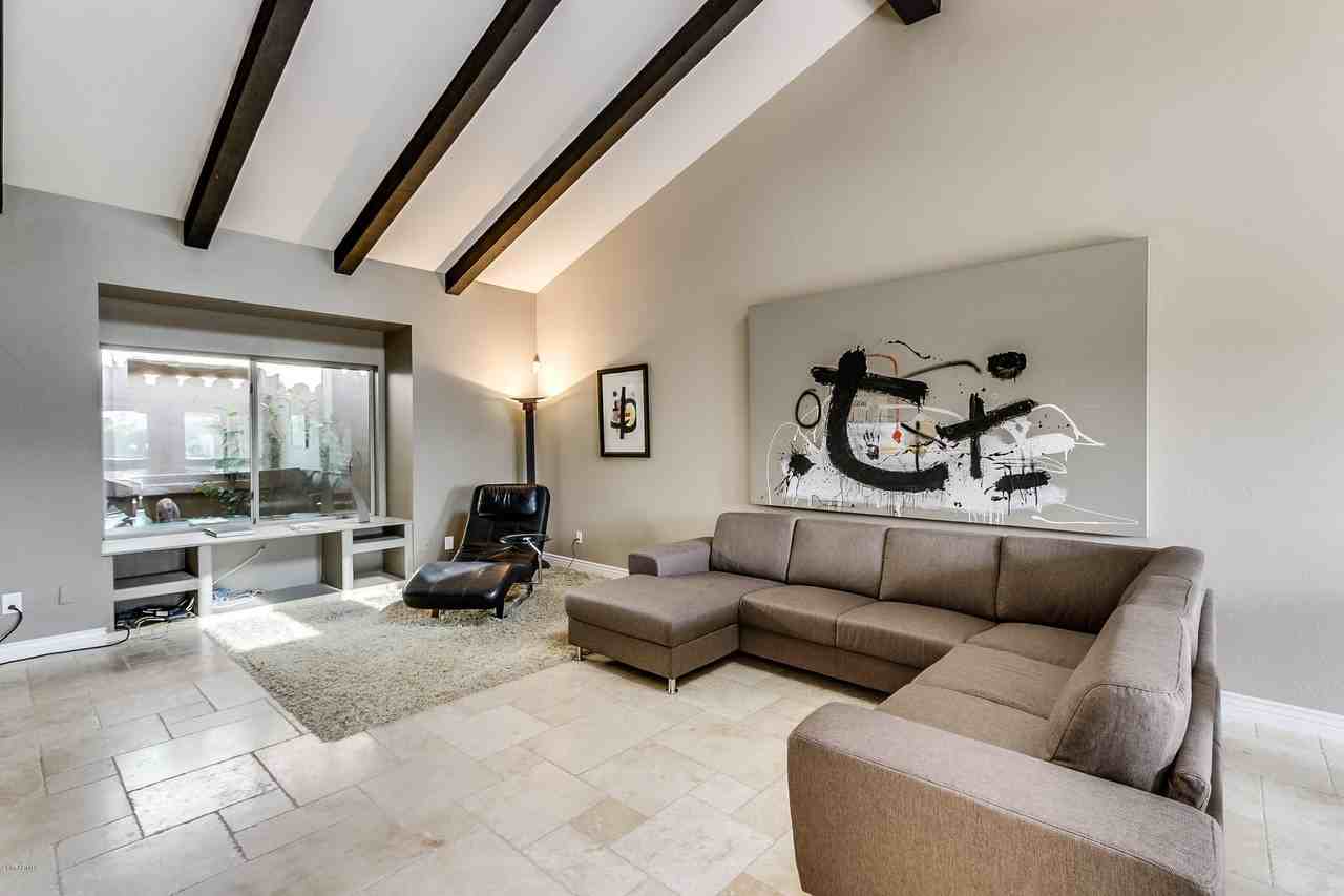 8711 E Paraiso Dr - Photo 6 of 35