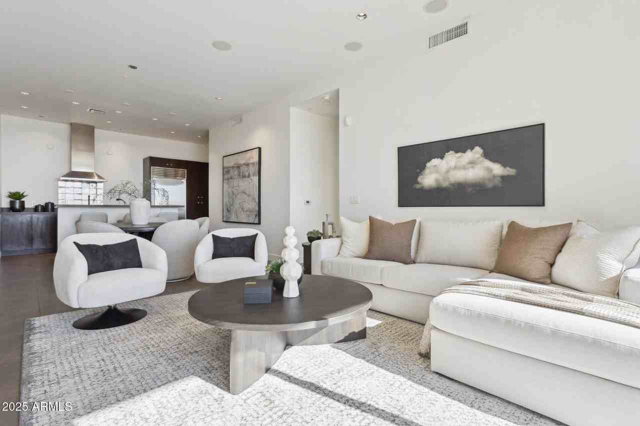 15215 N Kierland Blvd Unit 633 #633 - Photo 5 of 39