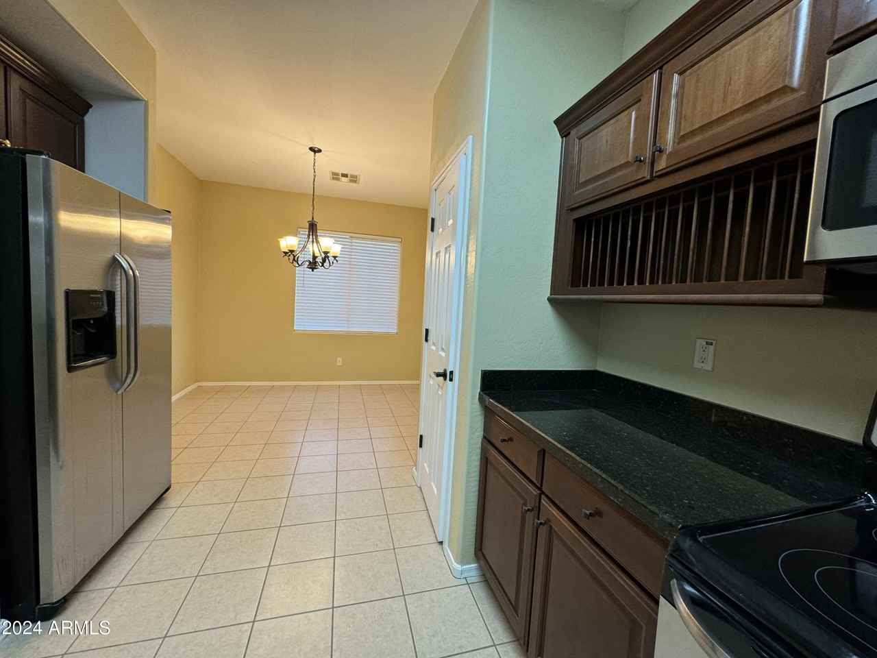 2524 W Fawn Dr - Photo 6 of 7