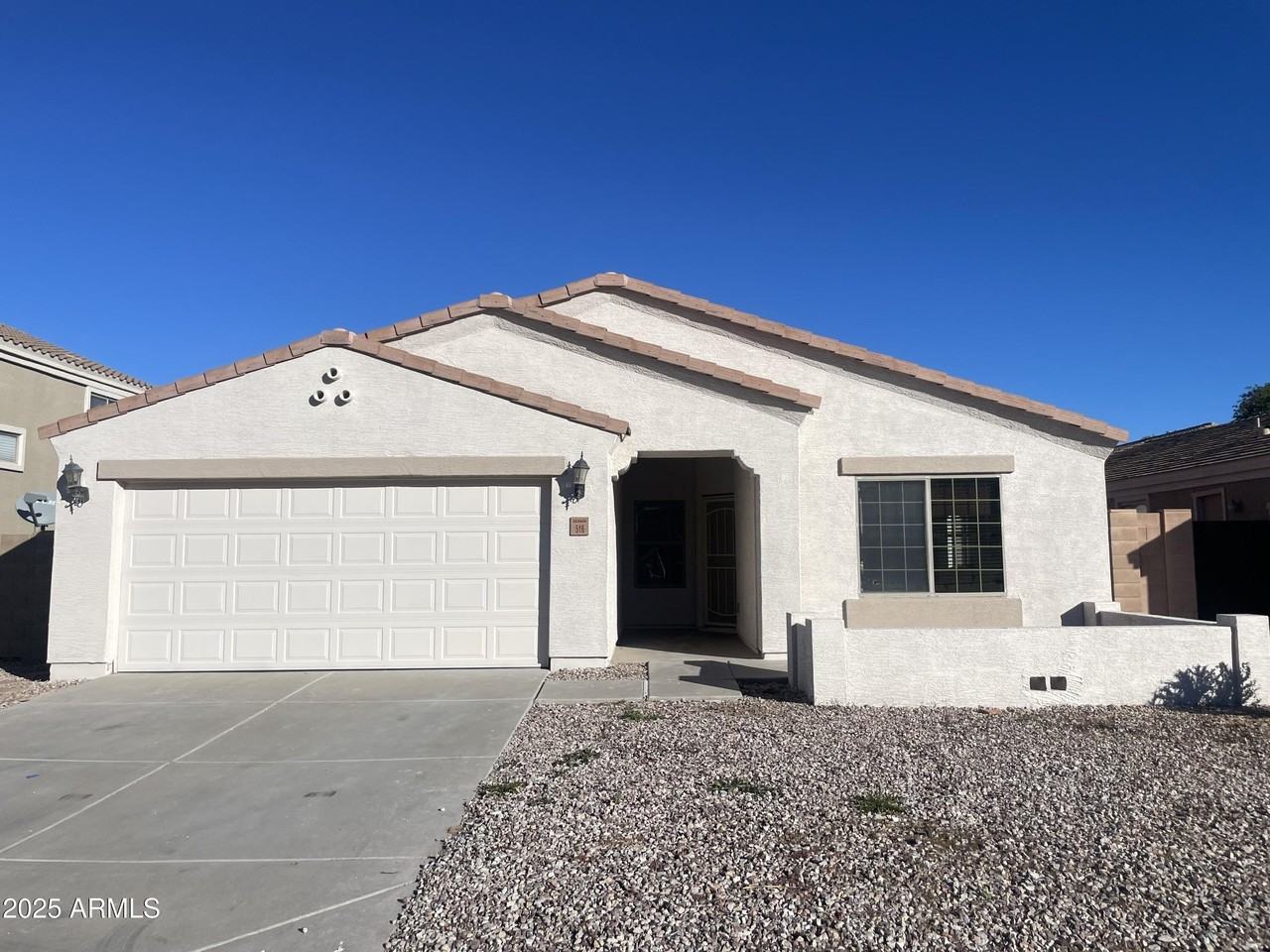 516 E Wolf Hollow Dr - Photo 2 of 19