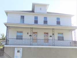 featured image of 662 Simpston St #662