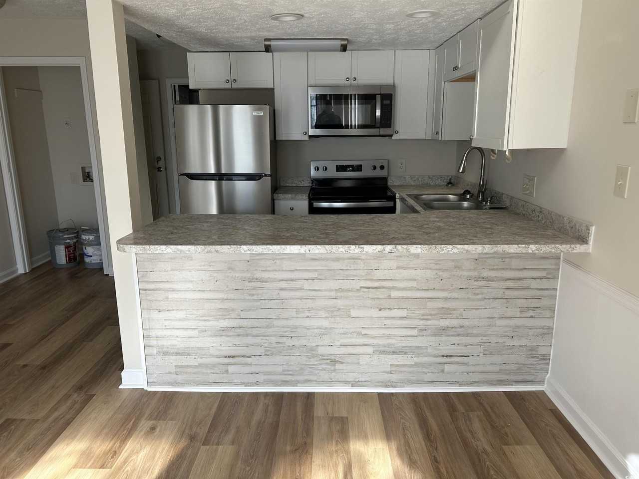 800 Deer Creek Rd - Photo 3 of 18