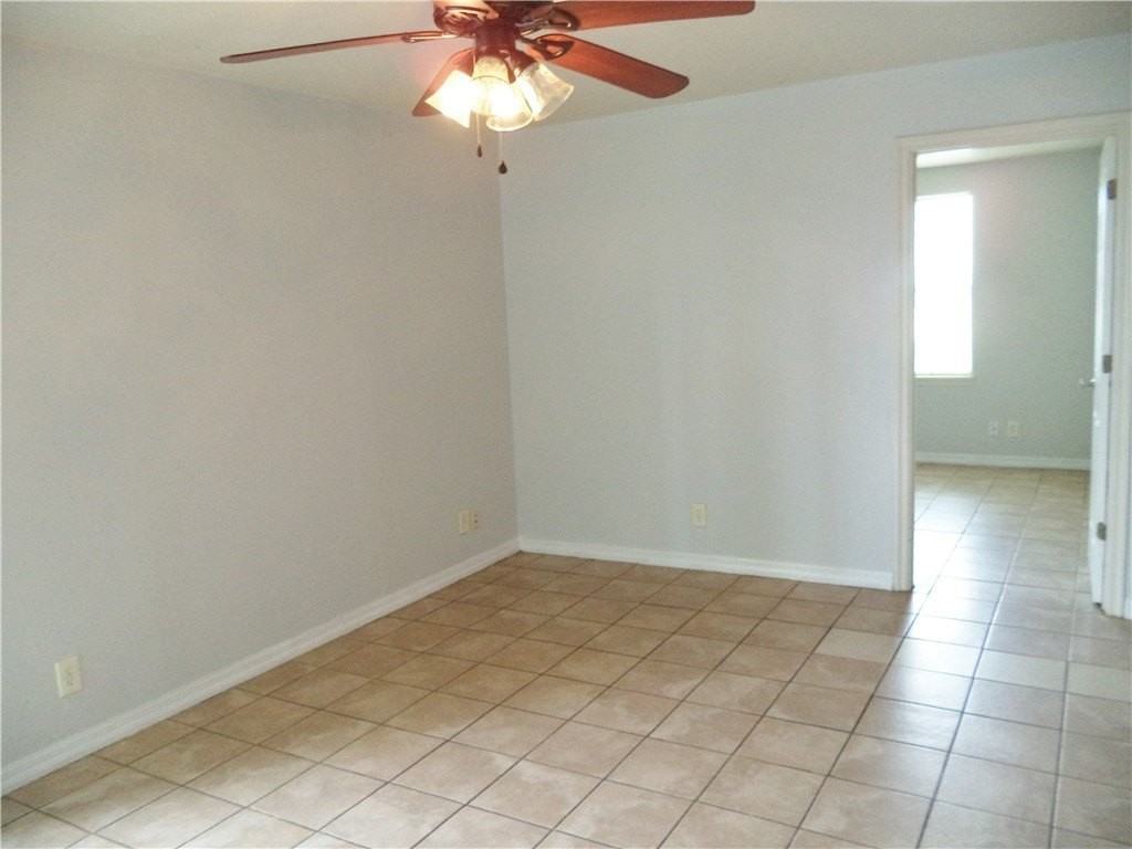 1310 W Broadway Ave - Photo 4 of 7