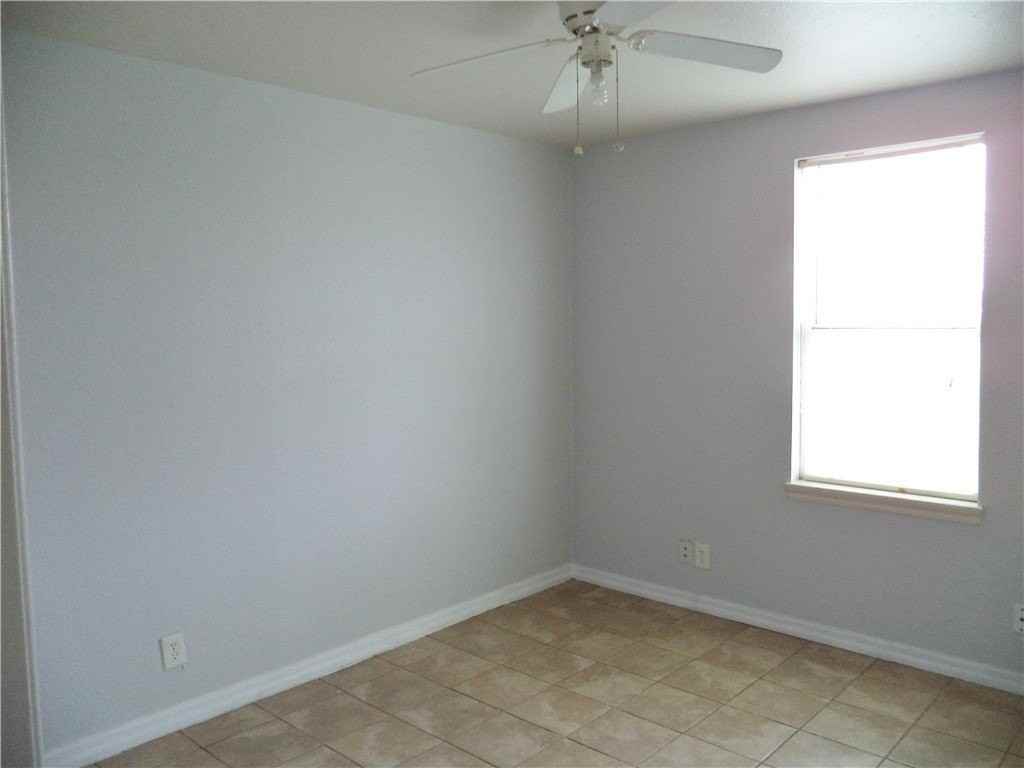 1310 W Broadway Ave - Photo 5 of 7