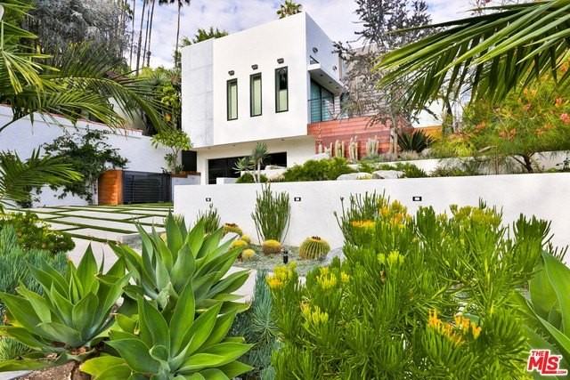 1742 Courtney Ave - Photo 2 of 27