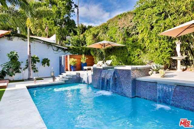 1742 Courtney Ave - Photo 6 of 27