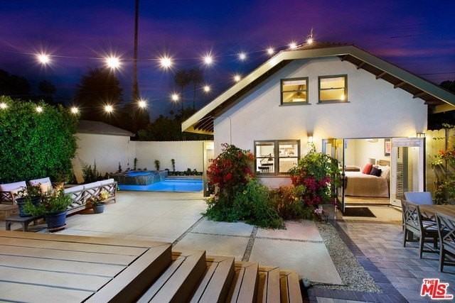 1338 N Genesee Ave - Photo 7 of 33