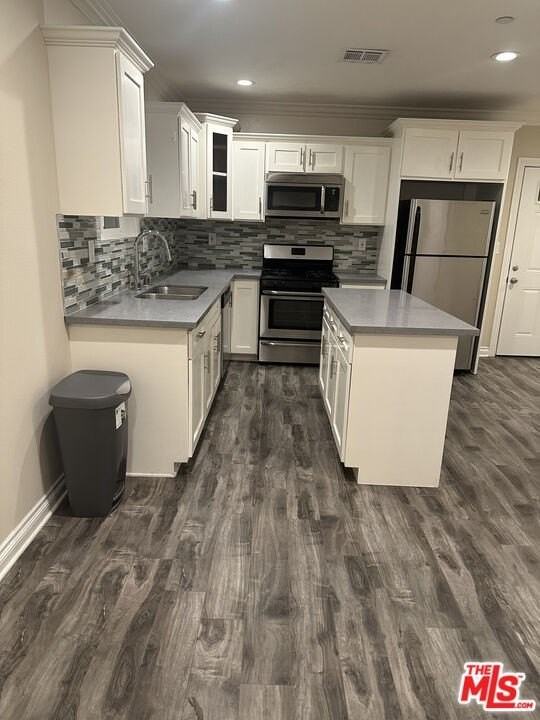 2702 Bellevue Ave - Photo 5 of 21