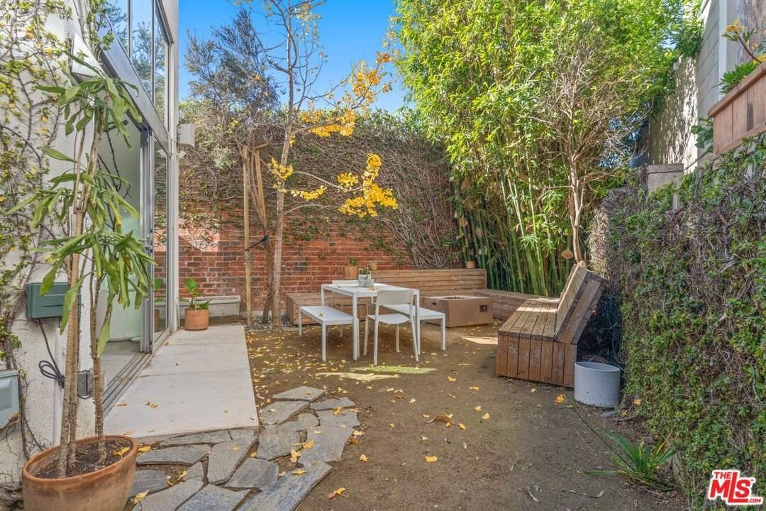 2100 Abbot Kinney Blvd Unit 7 #7 - Photo 3 of 15