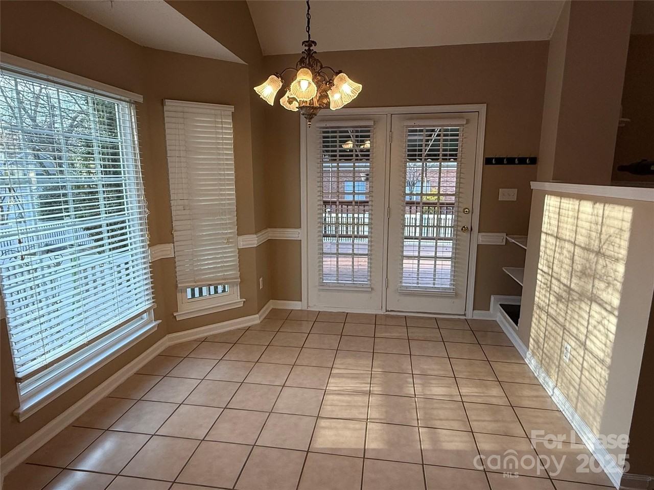 17115 Grenache Ct - Photo 7 of 26