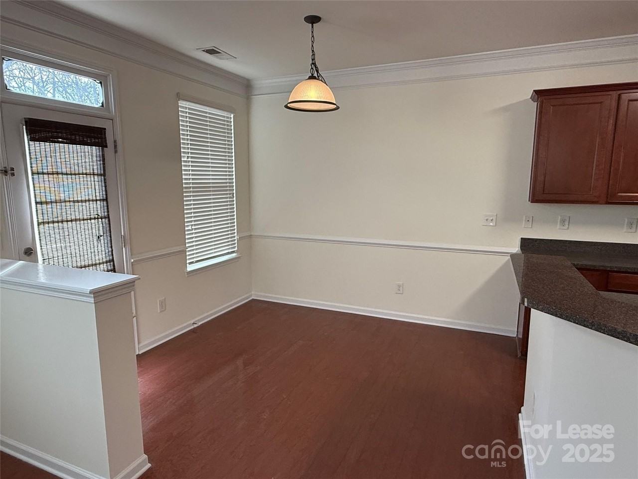 5008 Centerview Dr - Photo 7 of 24