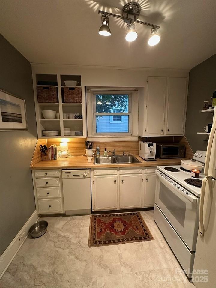 1916 Lombardy Cir - Photo 6 of 7