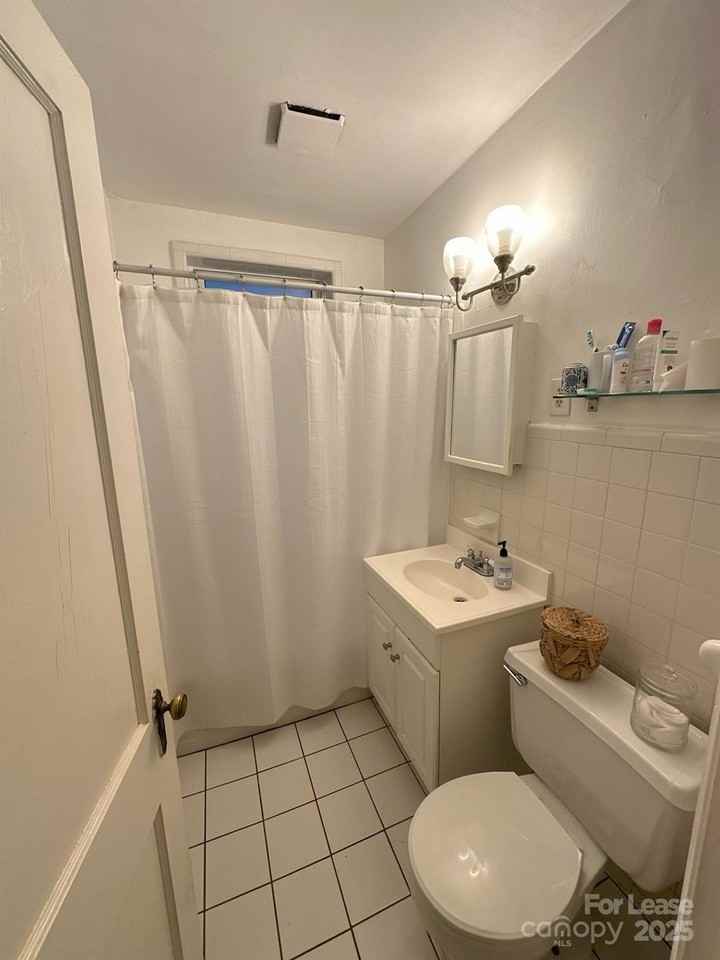 1916 Lombardy Cir - Photo 7 of 7