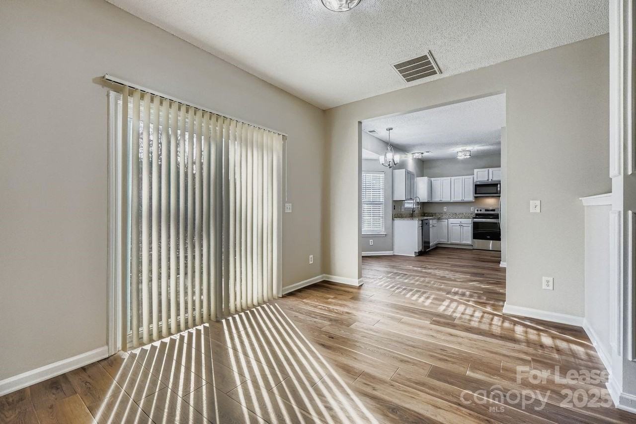 3538 Joel Turner Dr - Photo 6 of 12