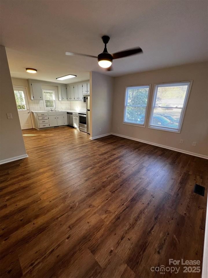 120 S Morrow Ave - Photo 3 of 6