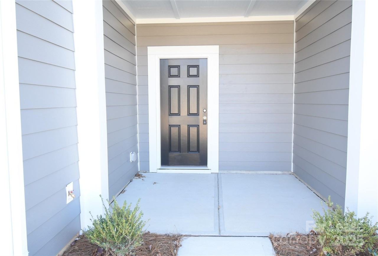 752 Kitfox Dr Nw - Photo 3 of 22