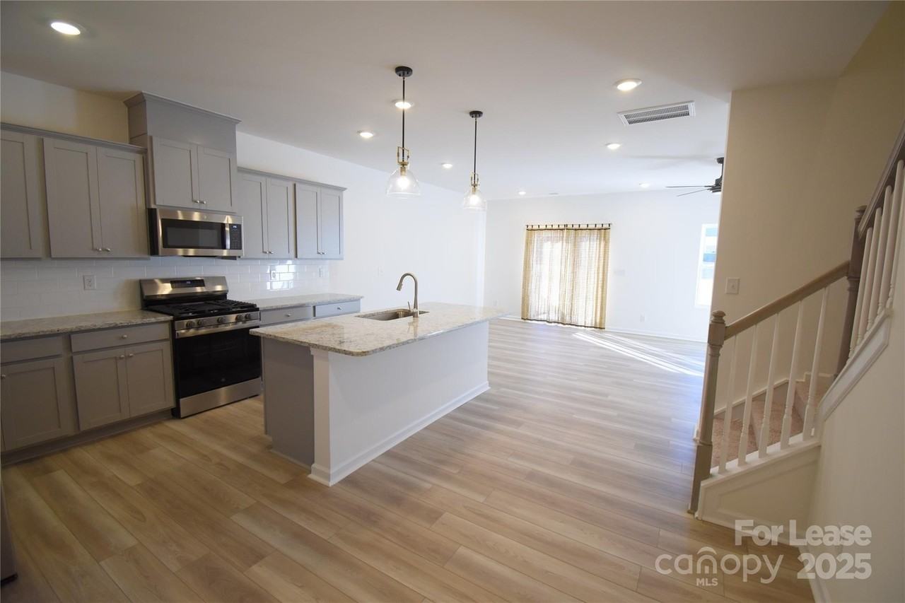 752 Kitfox Dr Nw - Photo 5 of 22