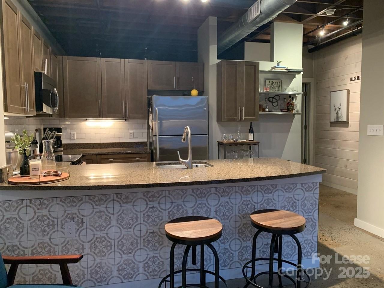 3612 Artists Way - Photo 3 of 17