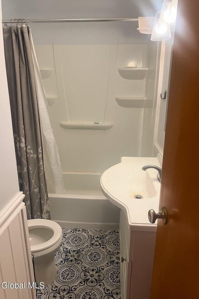 5 Maine Ave Unit A #A - Photo 6 of 9