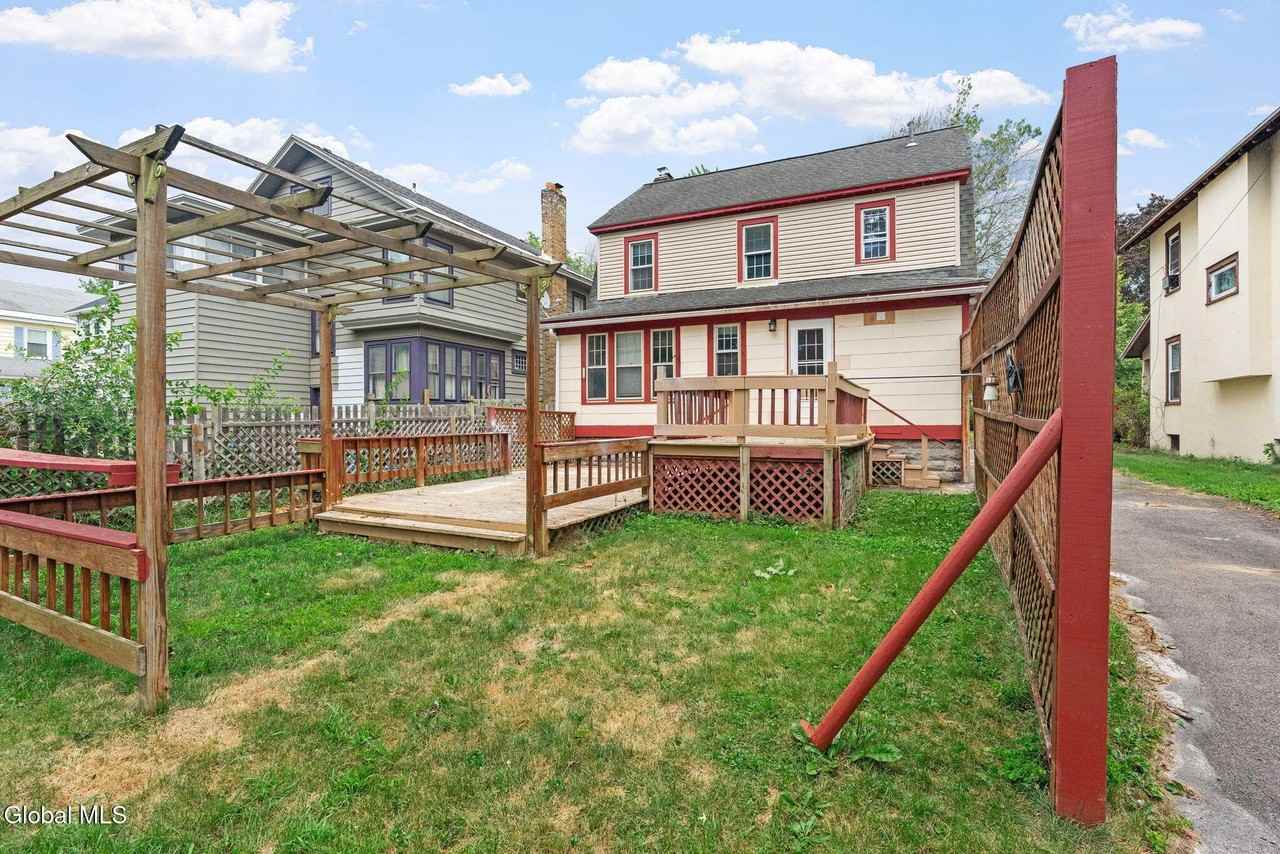 1123 Ardsley Rd - Photo 2 of 17