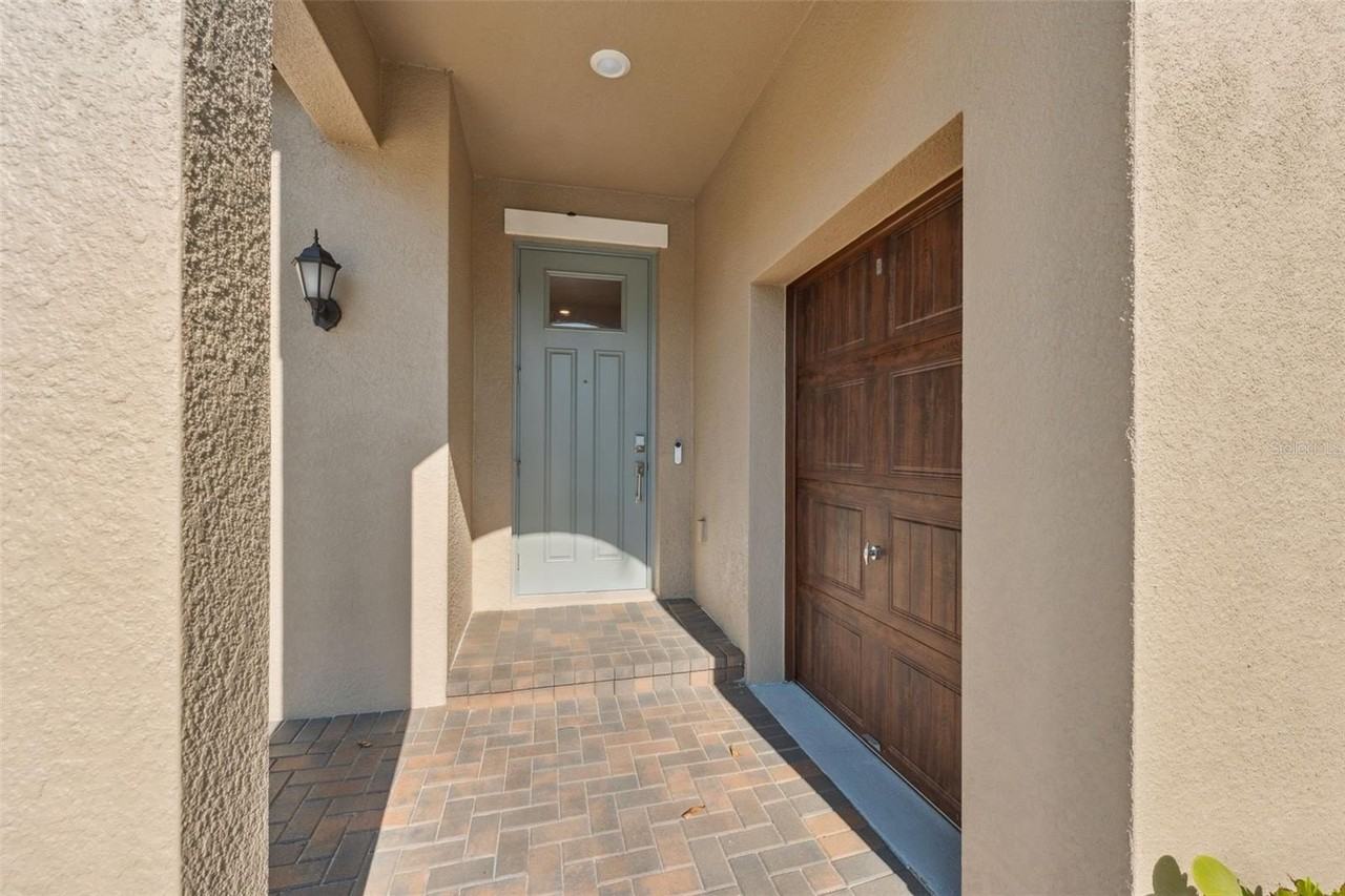 16787 Shell Bay Dr - Photo 3 of 50