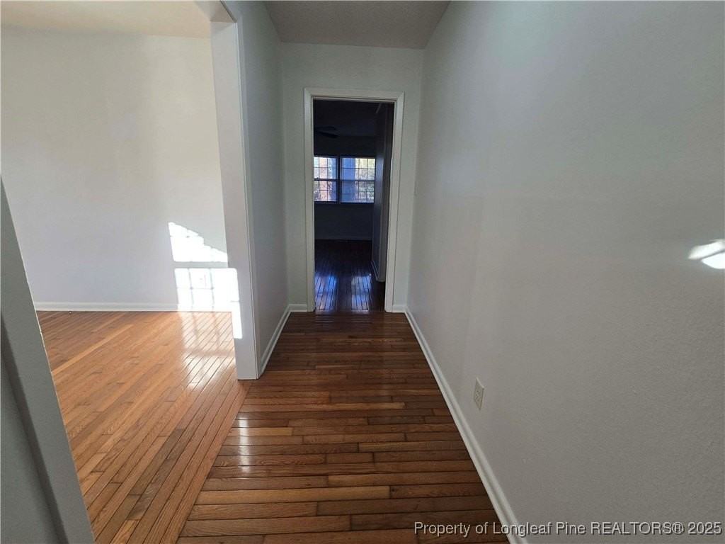 409 Glen Canyon Dr - Photo 4 of 23