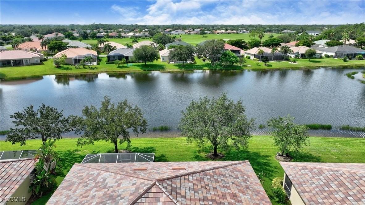 4725 Fairloop Run - Photo 3 of 31