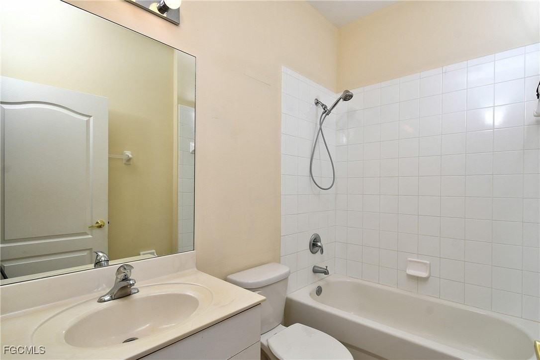 4725 Fairloop Run - Photo 6 of 31