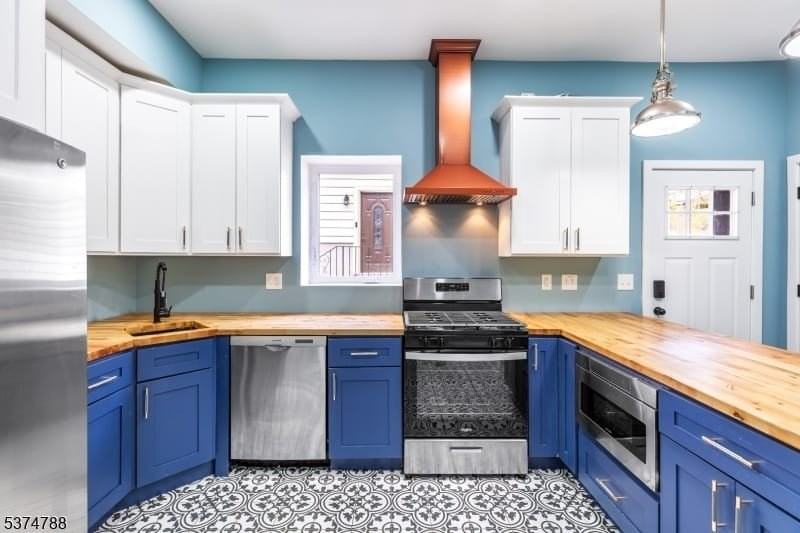 311 Jefferson Ave - Photo 3 of 20