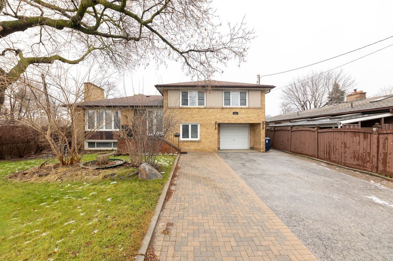 2965 Weston Road - Photo 6 of 9